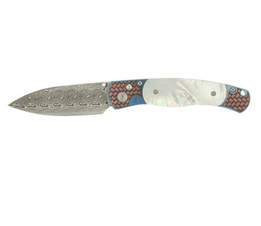 El Rey Button Lock Damasteel® Hakkapella | Mother of Pearl | Chipped in Metal Engraving — DMOP02-ENGRAVE-CHIPPED METAL OPEN 0 DEGREE