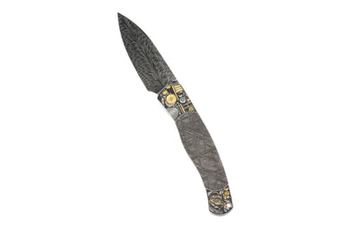 El Rey Feather Damascus Button Lock — Meteorite / Space Engraving — Studio View