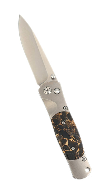 Tesoro Button Lock 3½" — Black Buffalo (GE01-BLK-BUFFALO) — Open