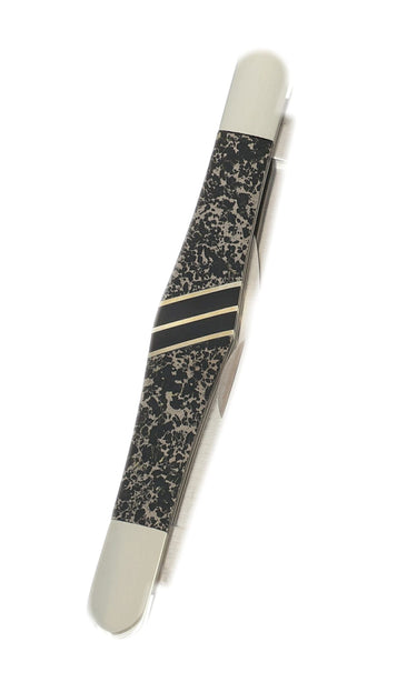 Two-Blade Tuxedo Knife – Apache Gold with Jet — closed