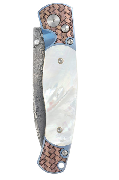 El Rey Button Lock Damasteel® Hakkapella | Mother of Pearl | Chipped in Metal Engraving