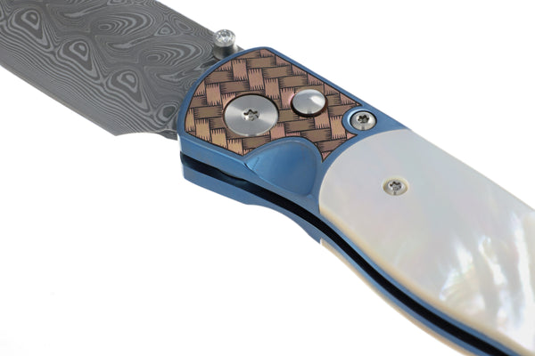 El Rey Button Lock Damasteel® Hakkapella | Mother of Pearl | Chipped in Metal Engraving